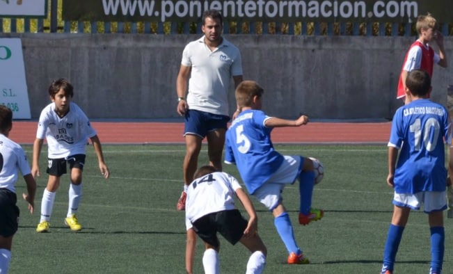 Pelayo En Un Entrenamiento Con El Medina Lauxa, Con El Que Ha Venido Trabajando.