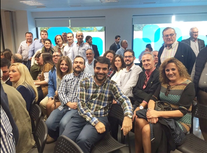 Camacho, Junto A Compañeros Del Partido, En La Sede Provincial Del Pp, En La Aprobación De Las Candi