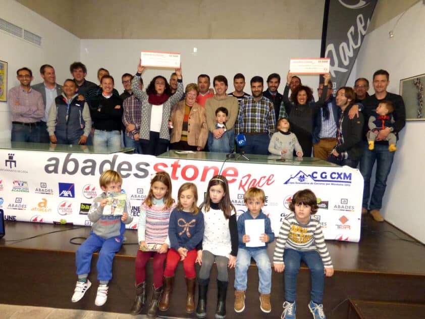 Organizadores, Autoridades Y Las Ongs Premiadas, Con La Recaudación Obtenida