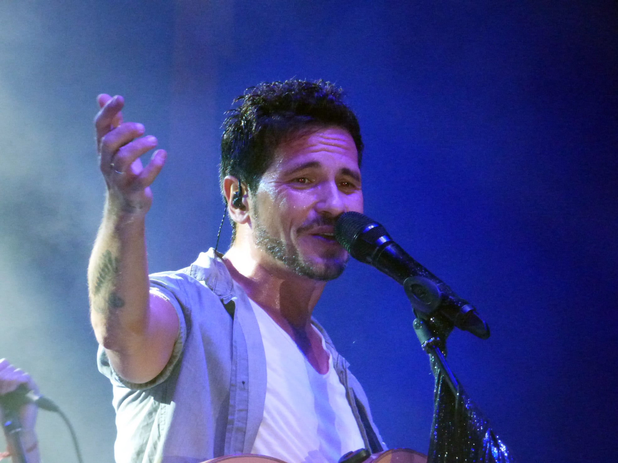 David De Máría Durante Su Actuación En Loja. Foto: Marina Miranda.