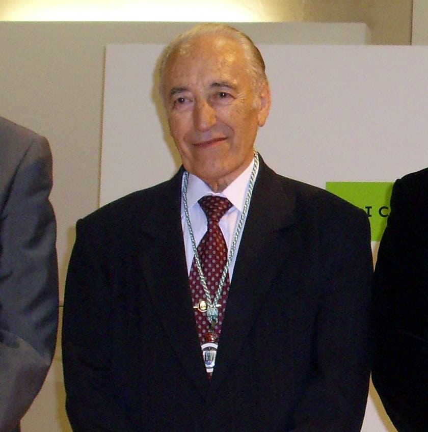 Francisco Higuero En Diciembre De 2009 Cuando Recibió La Medalla De Bronce De La Ciudad.