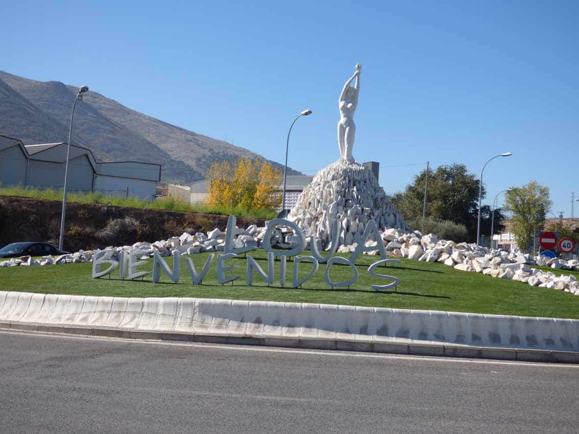 Rotonda A La Entrada De Loja Este Por La A 92. Foto M.m