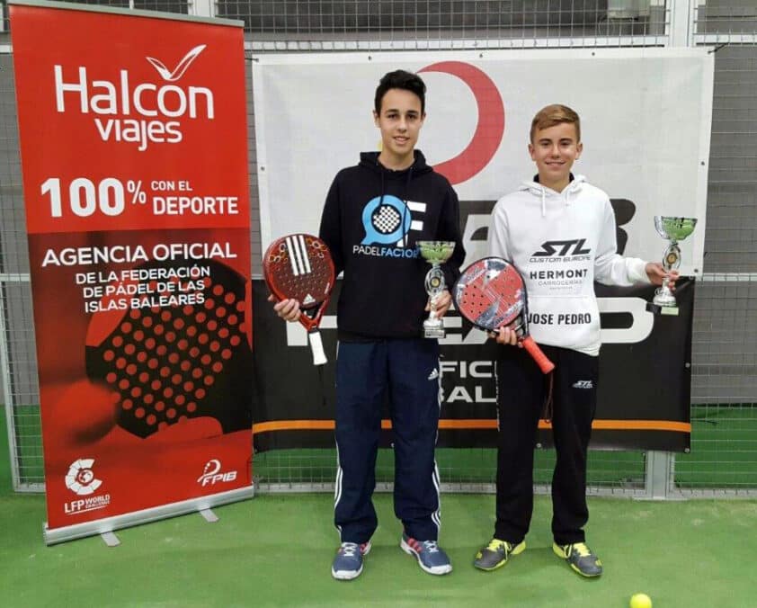 José Pedro Montalbán, A La Derecha