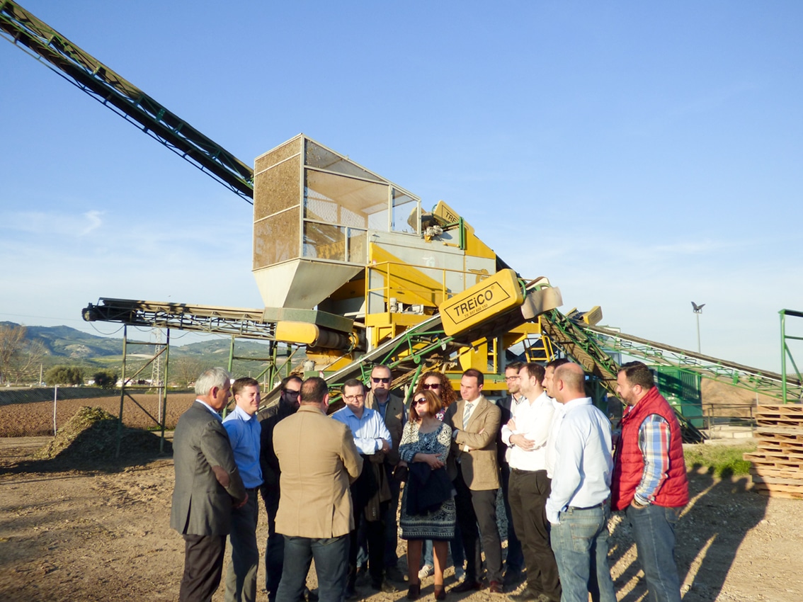 Visita Del Director General De Desarrollo Junto Al Presidente Del Gdr Y Concejales Del Ayuntamiento