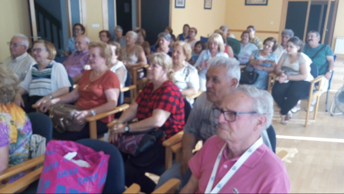 La Obra De Teatro Tuvo Una Gran Acogida.