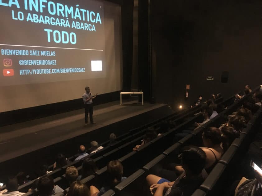 Bienvenido Sáez, Profesor De Informática, Abrió La Jornada De Cruz Roja
