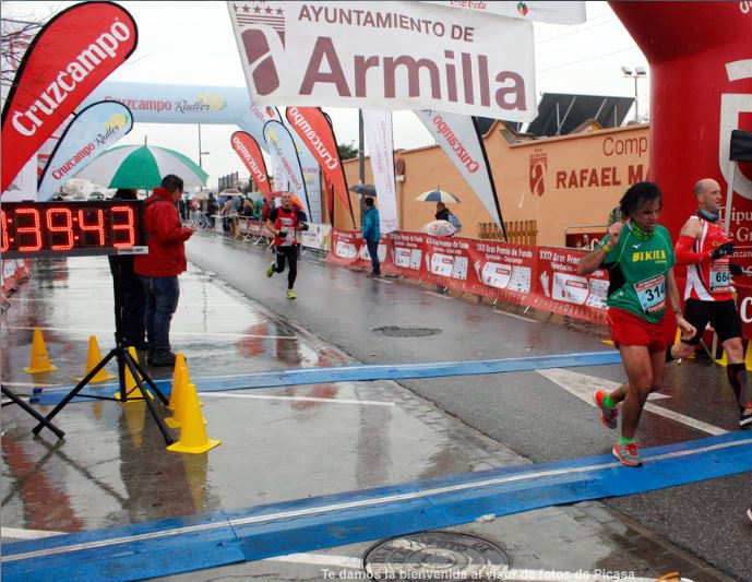 José Antonio Raya Llegando A La Línea De Meta De Armilla
