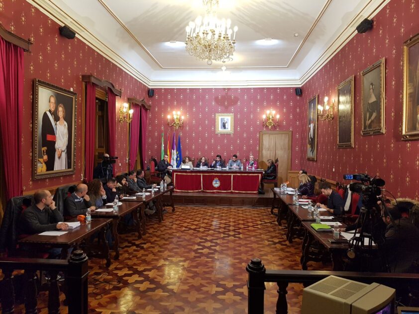 Un Momento De La Sesión De Este Miércoles, En El Salón De Plenos Del Consistorio Lojeño