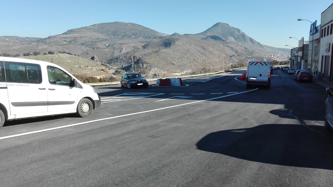 Rotonda Que Se Ha Construido En El Polígono. Foto: J.mª.j.
