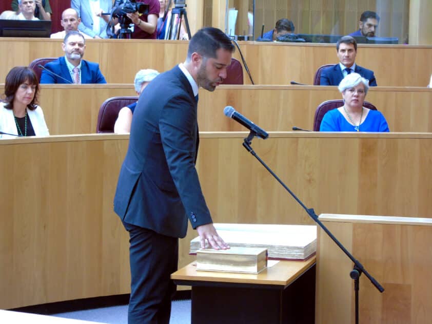 Joaquín Ordóñez En El Momento De La Jura De Su Cargo De Diputado Provincial. C. M.