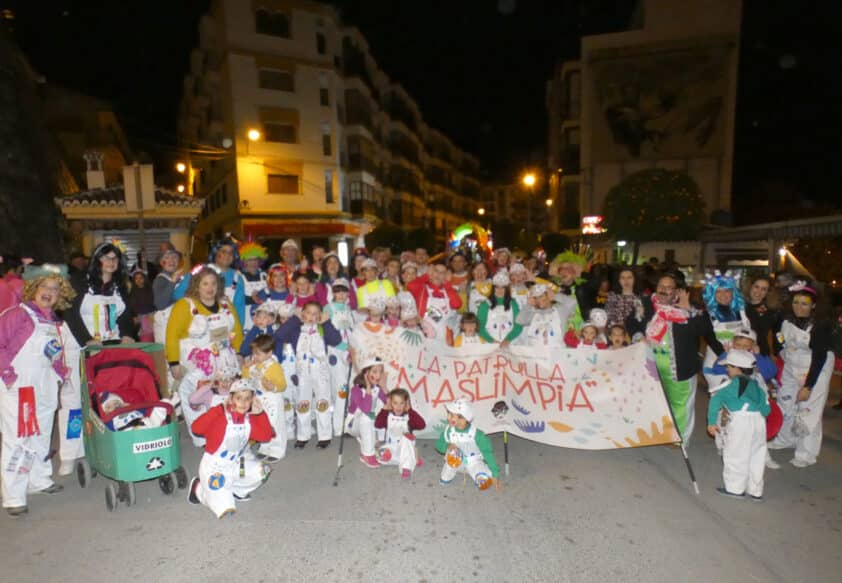 'la Patrulla Más Limpia' Fue Uno De Los Grupos Más Numerosos Del Carnaval. Foto: P. C.