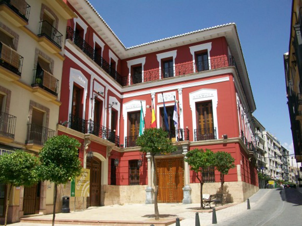 la-web-del-ayuntamiento-de-loja-se-actualiza-y-consigue-aprobar-en