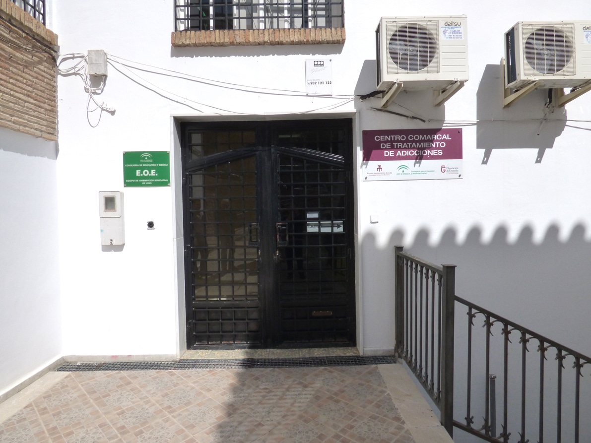 Entrada Principal Del Centro Comarcal De Drogodependencias En Loja. Foto: El Corto