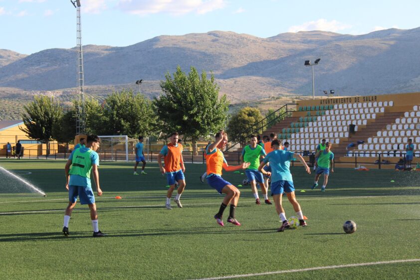 Tras Varios Días De Entrenamiento, El Loja Disputa Hoy Su Primer Partido. Foto: P. Castillo.