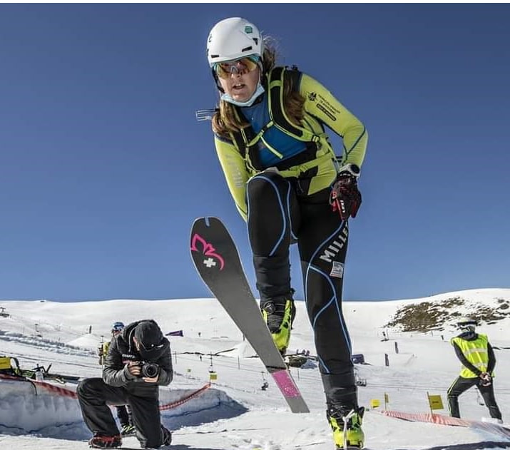 La Lojeña Lucía Olivas, Con Tan Solo 13 Años, Es Ya Toda Una Campeona En El Esquí De Montaña