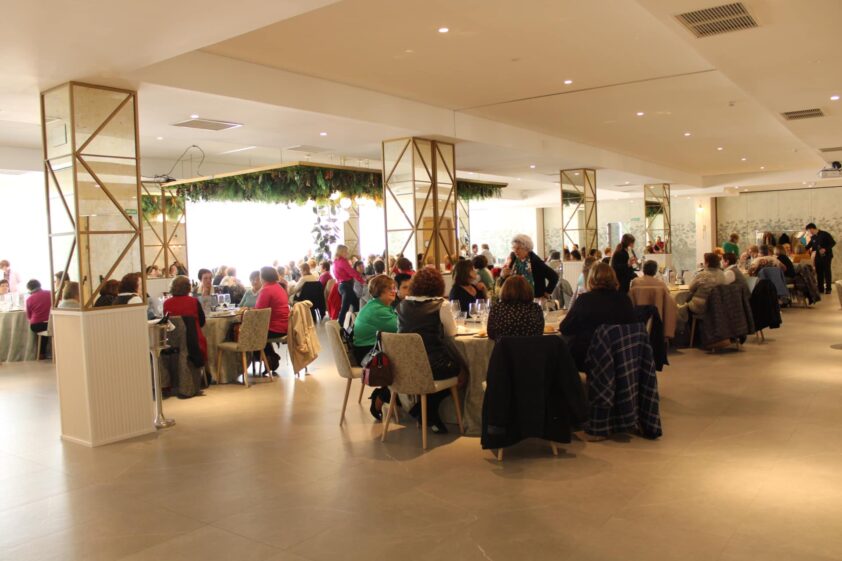Más De 160 Mujeres Se Reúnen En El Tradicional Almuerzo De Asociaciones. Foto: C. M.