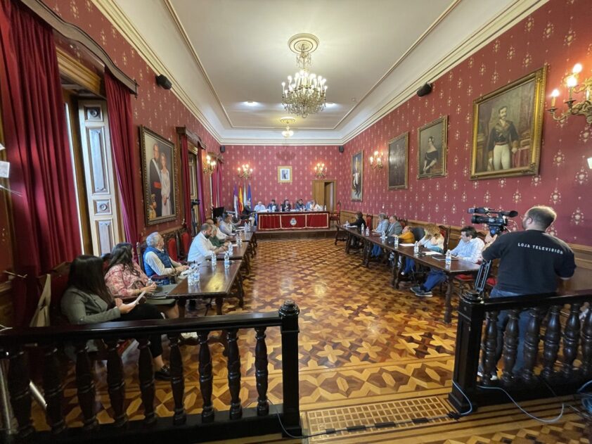 Última Sesión Del Pleno De La Corporación, Correspondiente Al Mes De Abril. Foto: Calma