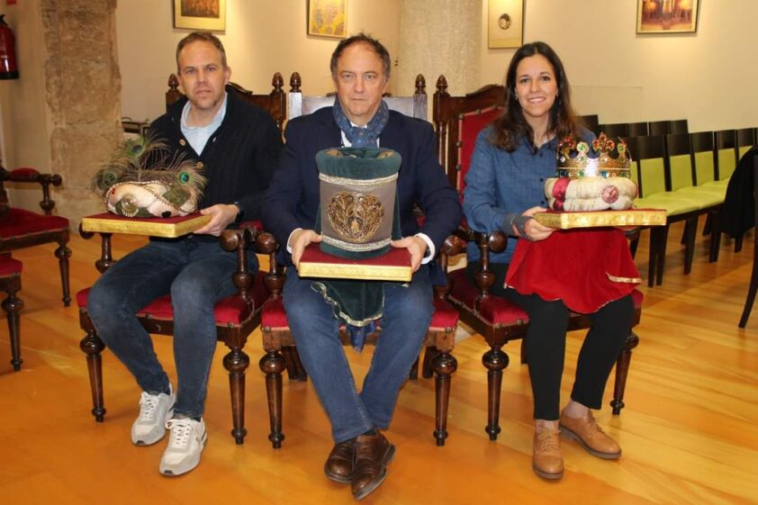 Antonio Corpas, Ángel Cárdenas Y Patricia Rodríguez, Representantes De Ss.mm.
