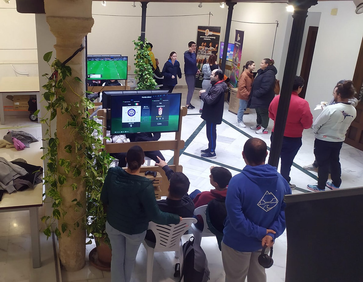 Más De Una Veintena De Jóvenes Disfrutan Del Programa Dipgra Gaming. Foto: Corto