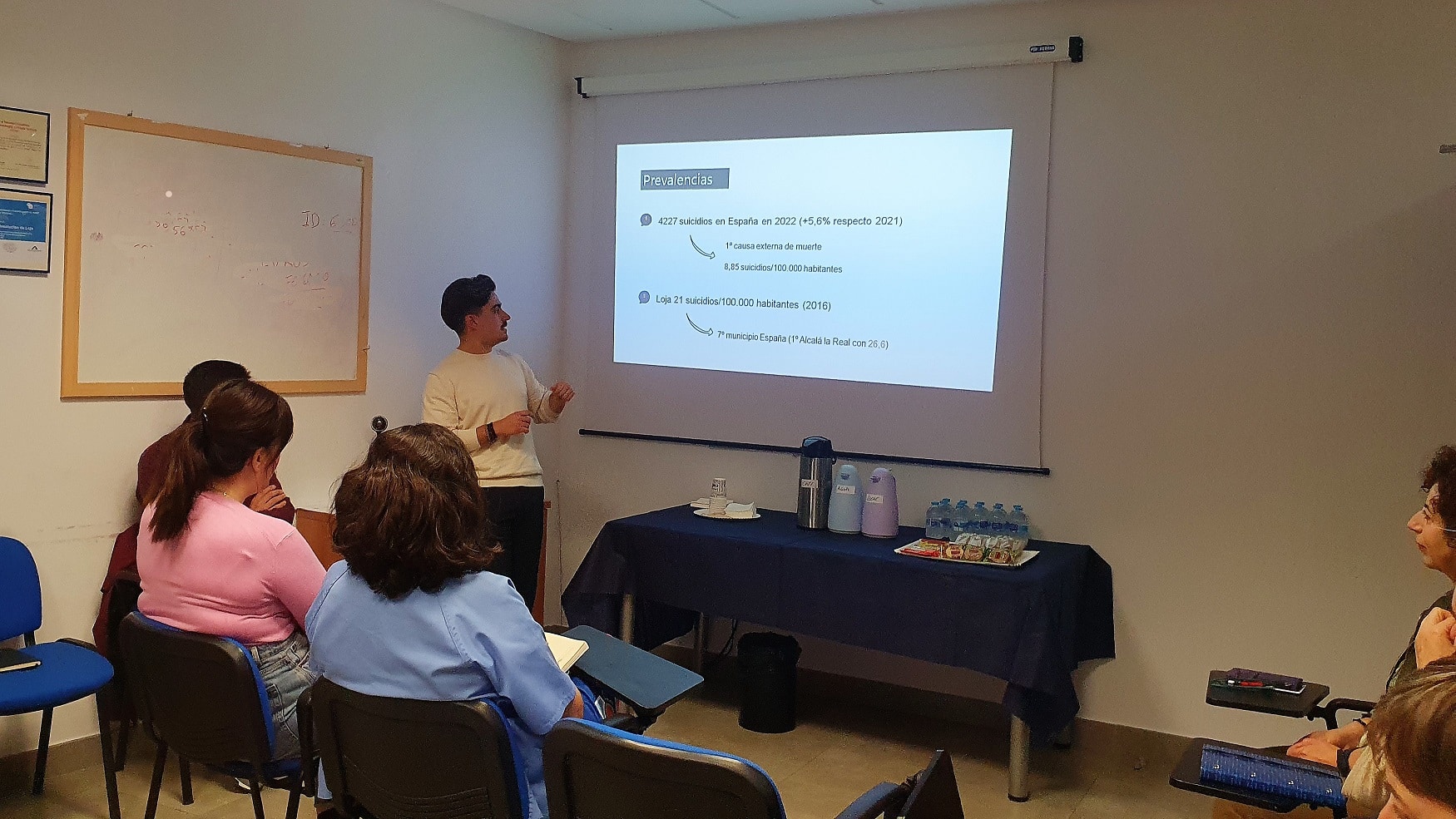 Momento De La Reunión Mantenida En El Hospital Para Implantar El Proyecto. El Corto