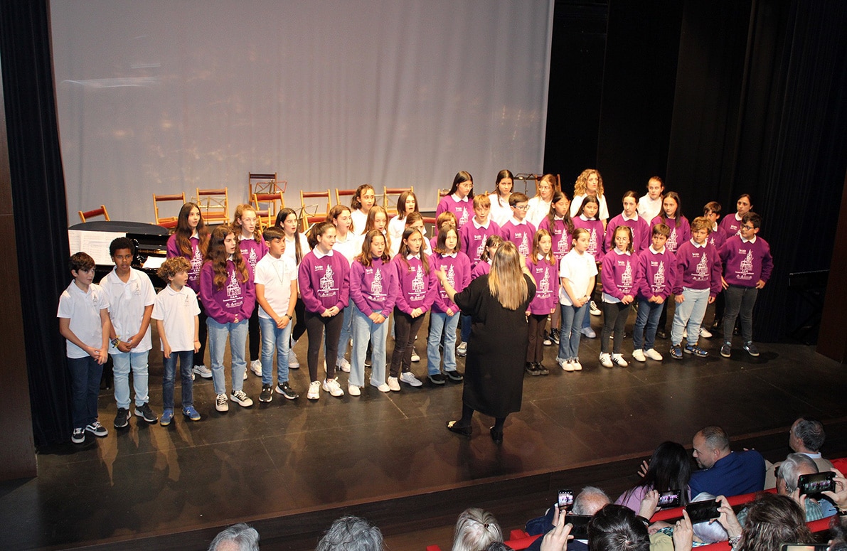 Un Instante De La Actuación Del Coro De Alumnos Del Conservatorio De Música. Foto: C. M.
