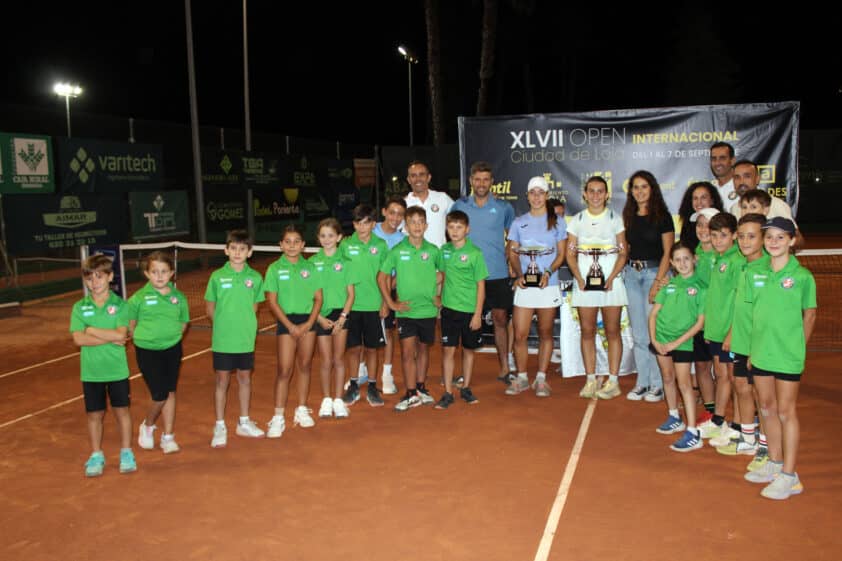 Finalistas, Autoridades Y Organización