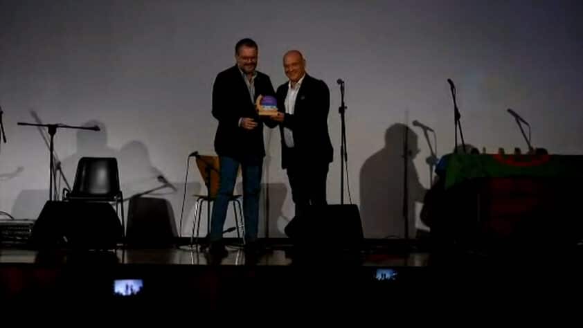 1 Directos Live U Pgm.mov.00 44 38 13.imagen Fija004