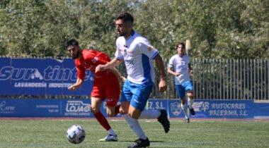 Álvaro Jiménez Con El Balón