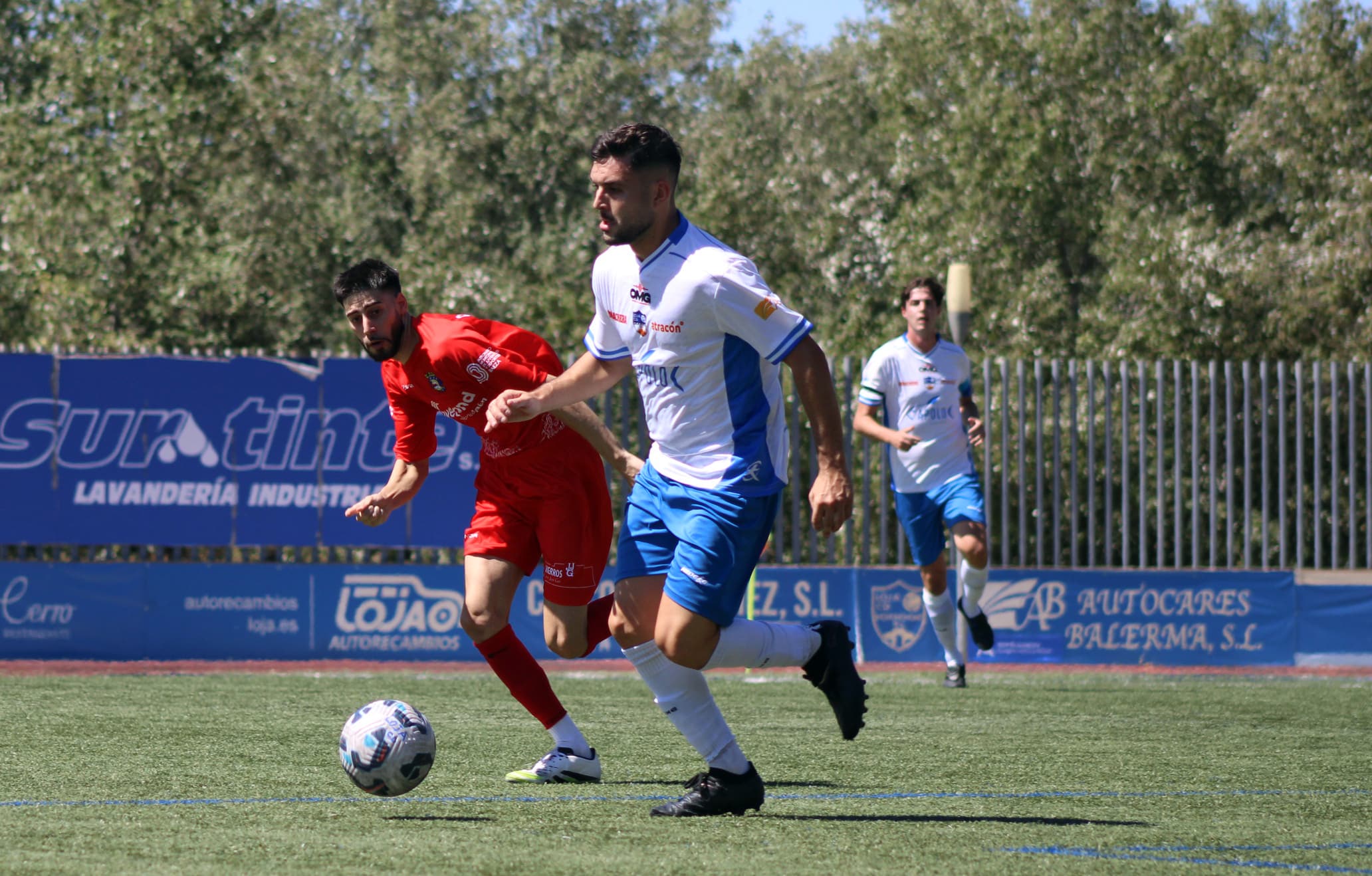 Álvaro Jiménez Con El Balón