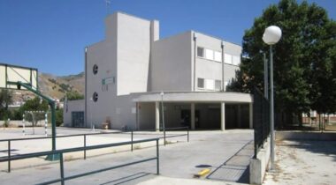 Entrada Ies Alfaguara