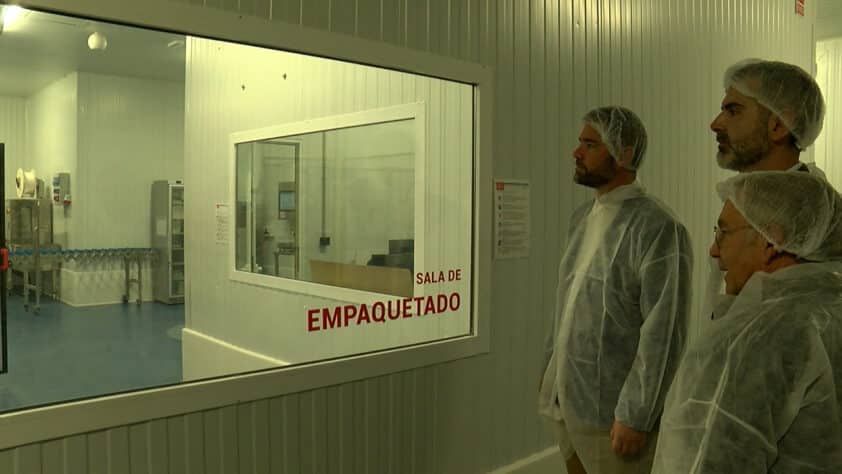 923g5006.mov.00 41 21 34.imagen Fija001